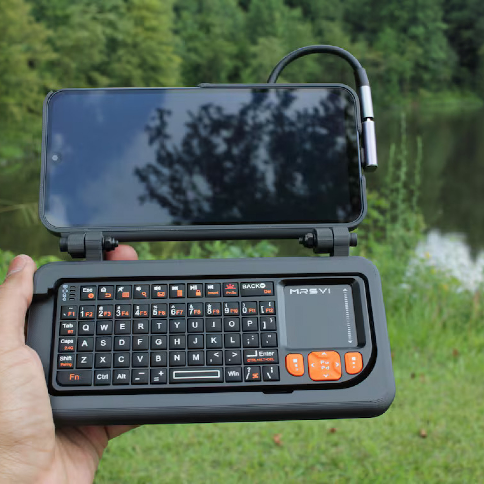 Мінікомп'ютер — Android Cyberdeck